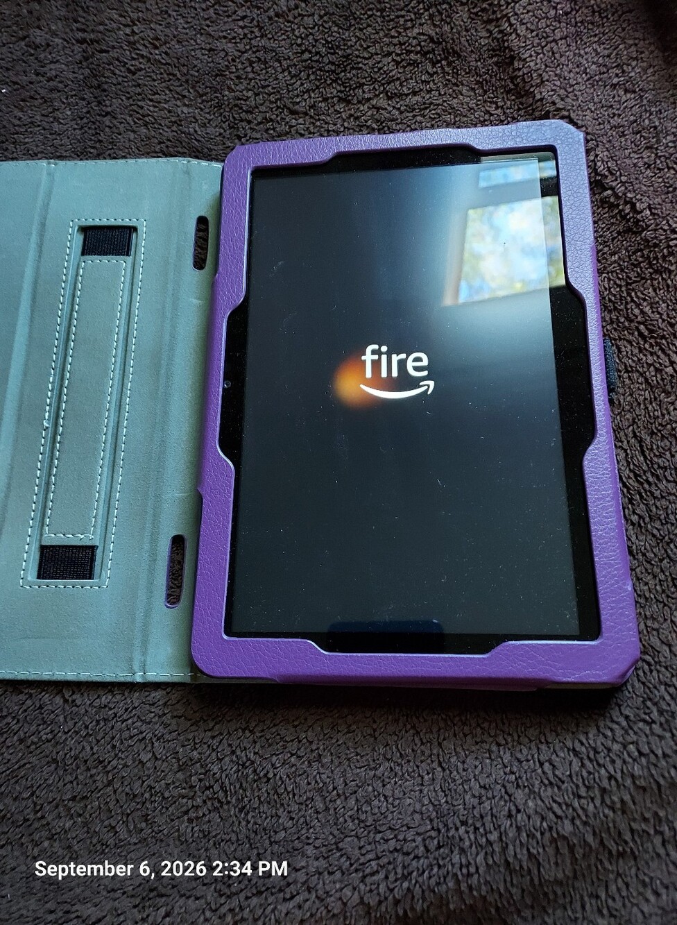 Amazon Fire HD Tablet in Purple Protective Folio Case/stand, Charger Included